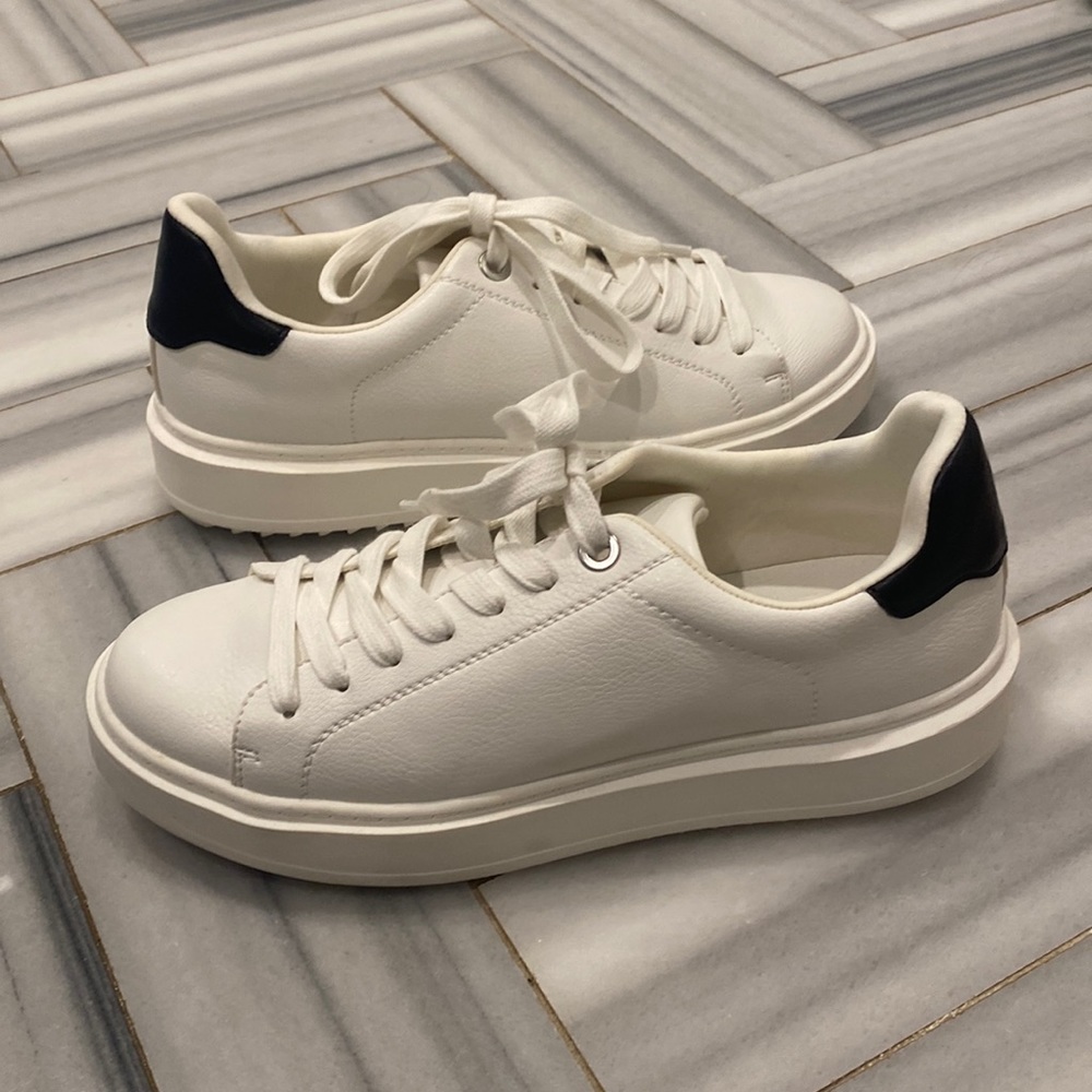 Steve Madden sneakers